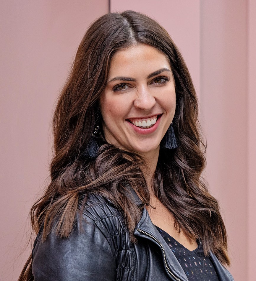 Anna Mathur